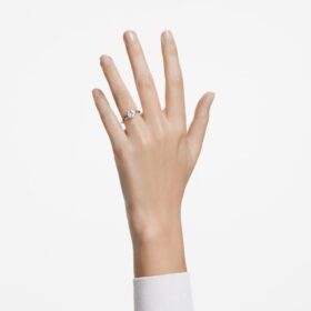 Stilla Cocktail Ring Round Cut, White, Silver-Tone Finish